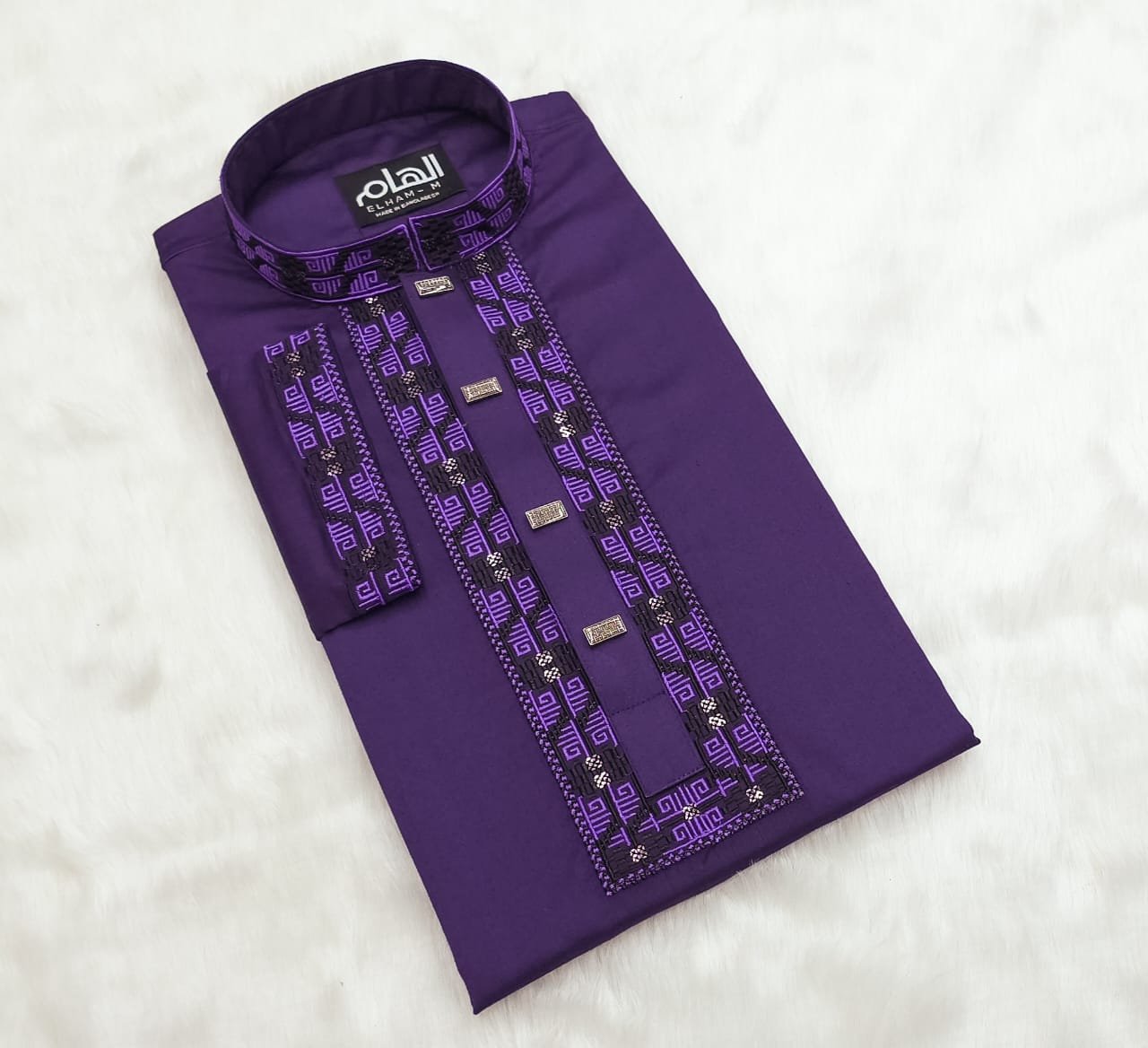 প্রিমিয়াম ফ্লাট এম্ব্রয়ডারি পাঞ্জাবি